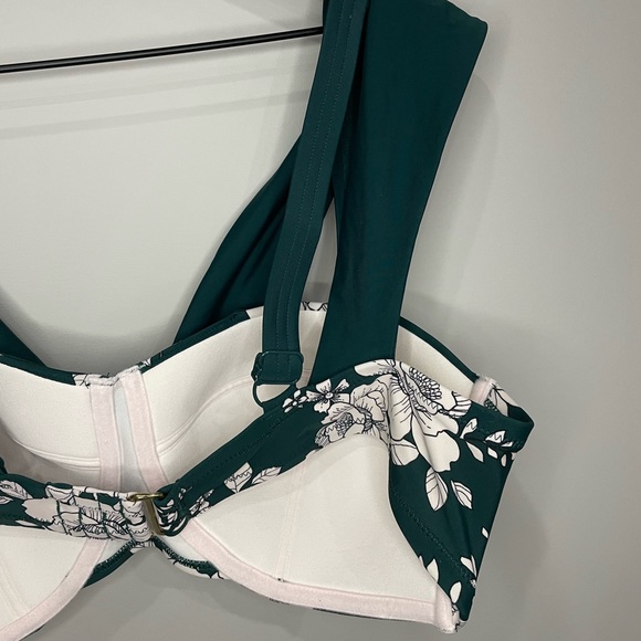 Adore Me NWT floral bikini top - Picture 8 of 13